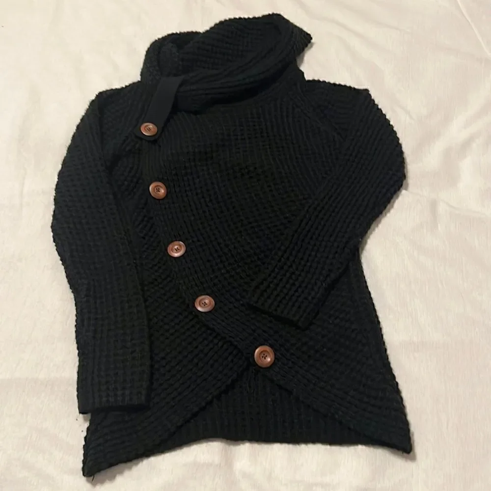 Black size S pullover button accent cowl neck sweater no fading or pilling EUC